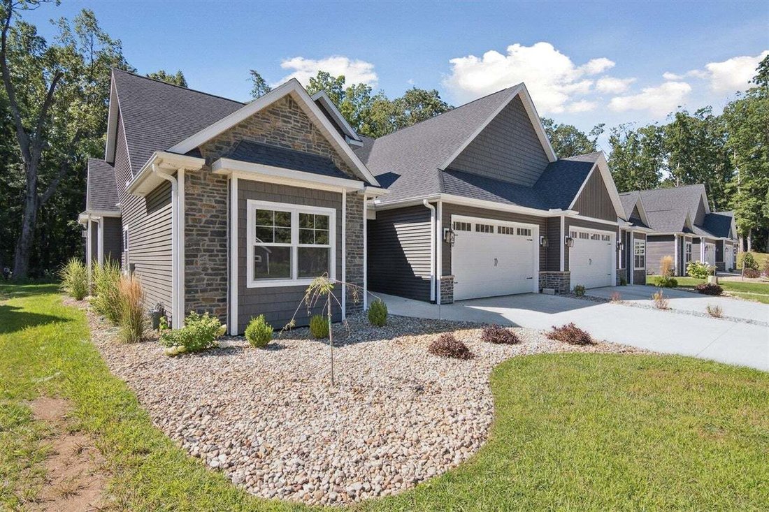 Condo in Hillsdale, Michigan, United States 5 - 18861345