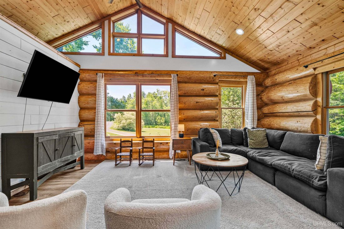 House in Hancock, Michigan, United States 5 - 18861527