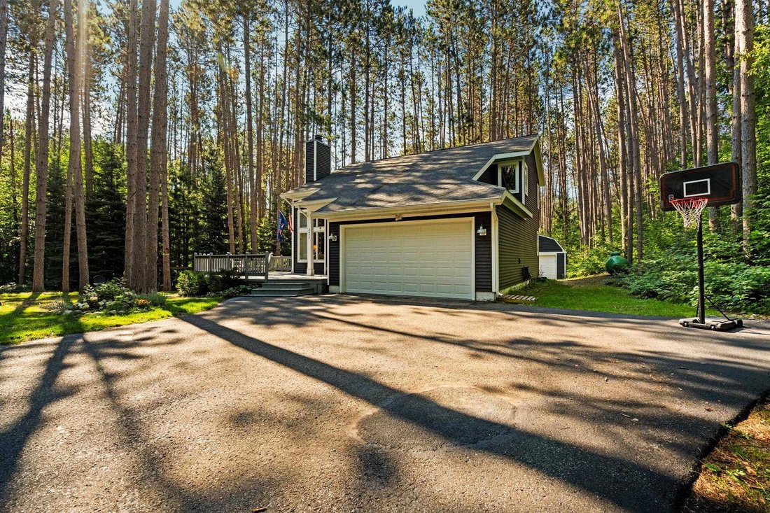 House in Central Lake, Michigan, United States 2 - 18861607