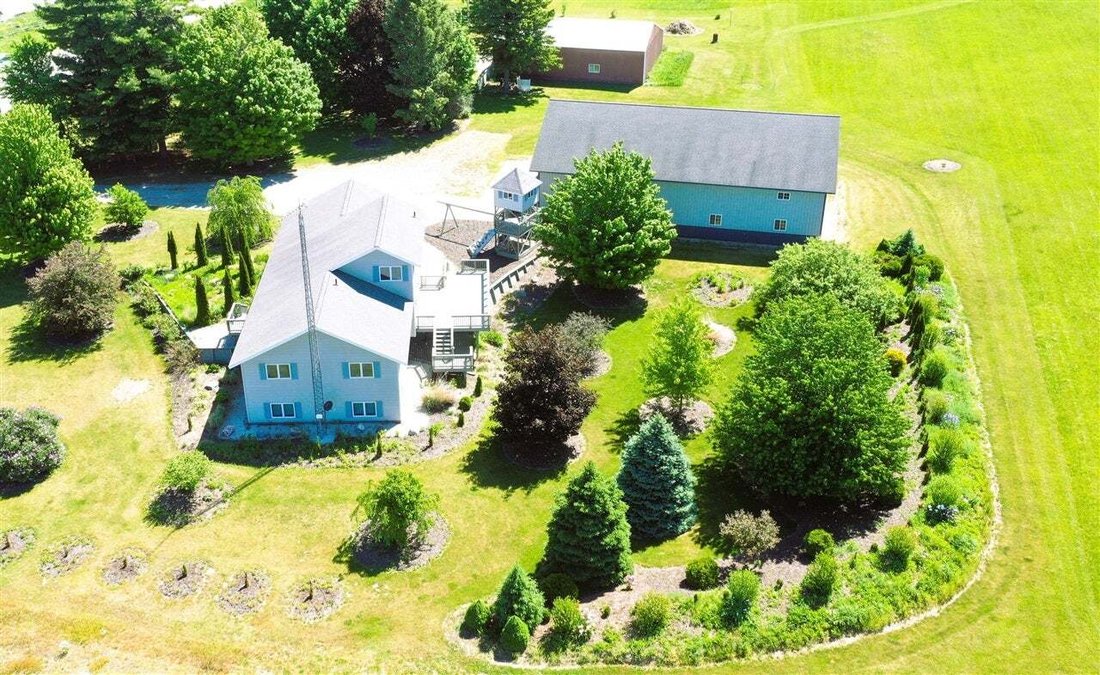 House in Hart, Michigan, United States 3 - 18861446