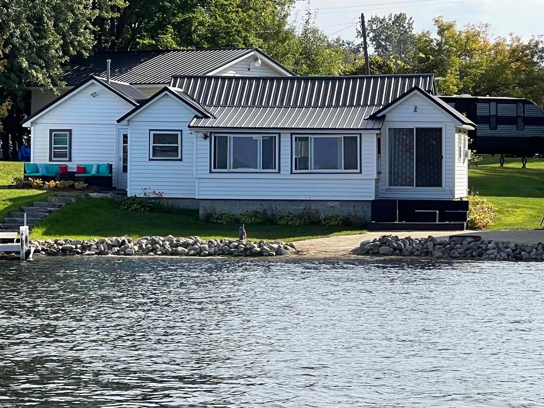 Casa a Hale, Michigan, Stati Uniti 1 - 18861319