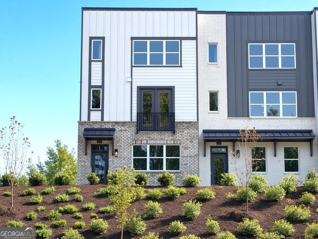 Townhouse in Peachtree Corners, Georgia, United States 2 - 18041978