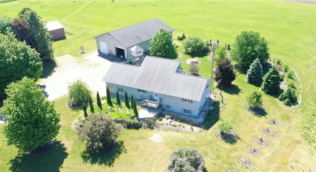 House in Hart, Michigan, United States 2 - 18861446
