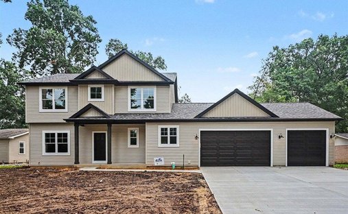 House in Edwardsburg, Michigan, United States 1