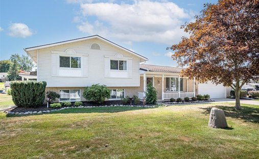 House in Walled Lake, Michigan, United States 1