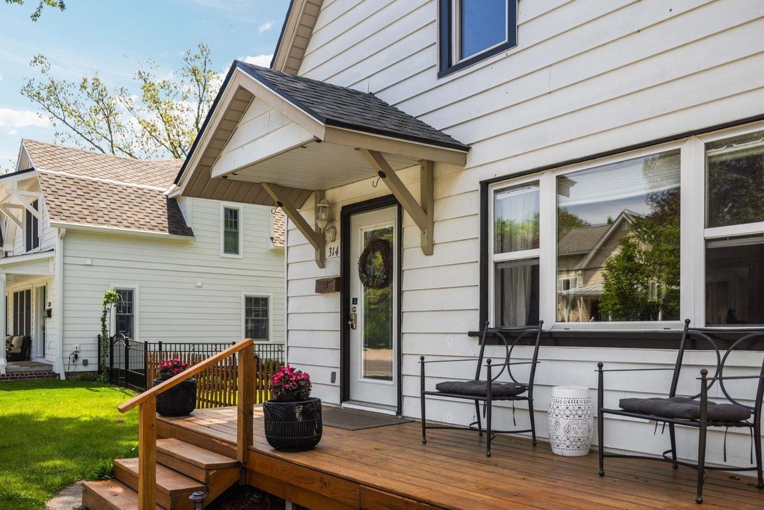 House in Traverse City, Michigan, United States 3 - 18861560