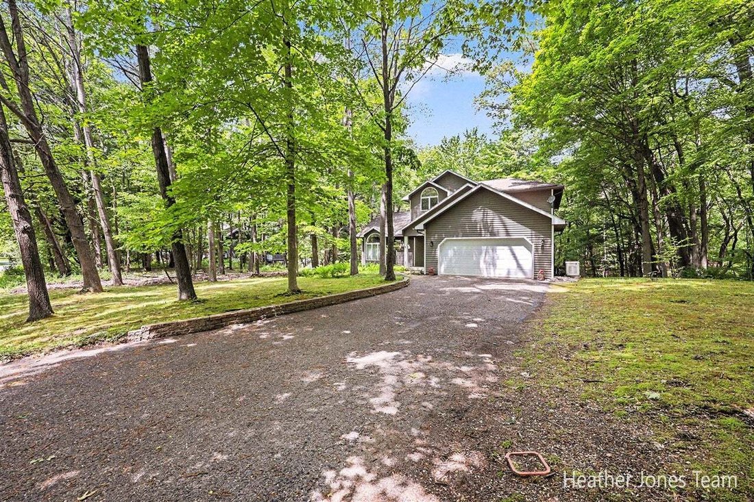 House in Greenville, Michigan, United States 4 - 18861419