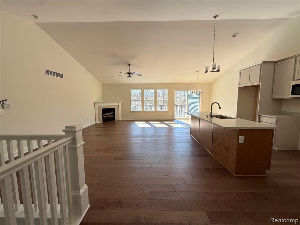 Condominio en Howell, Míchigan, Estados Unidos 4 - 18861856