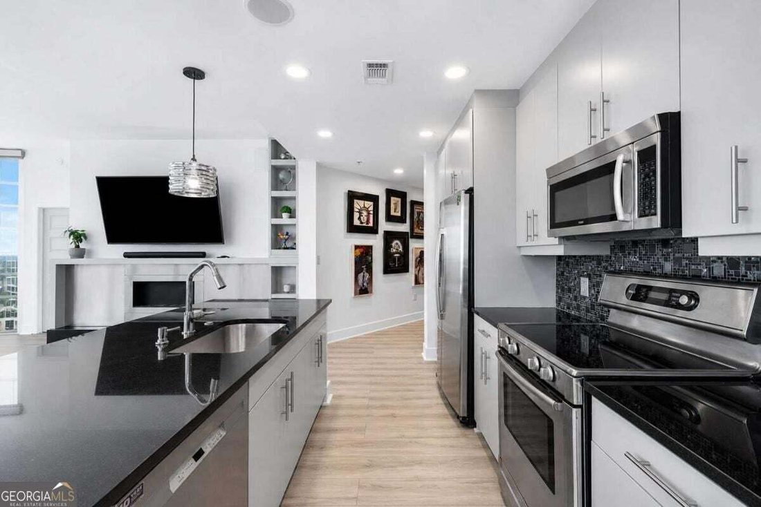 Condo in Atlanta, Georgia, United States 5 - 18861636