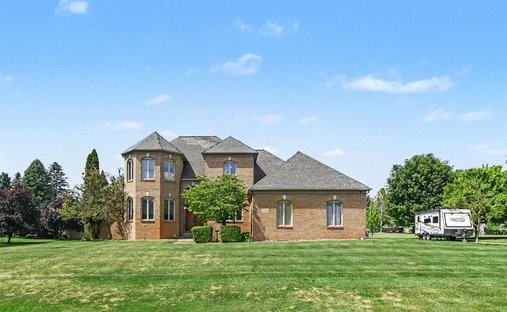 House in Leoni, Michigan, United States 1