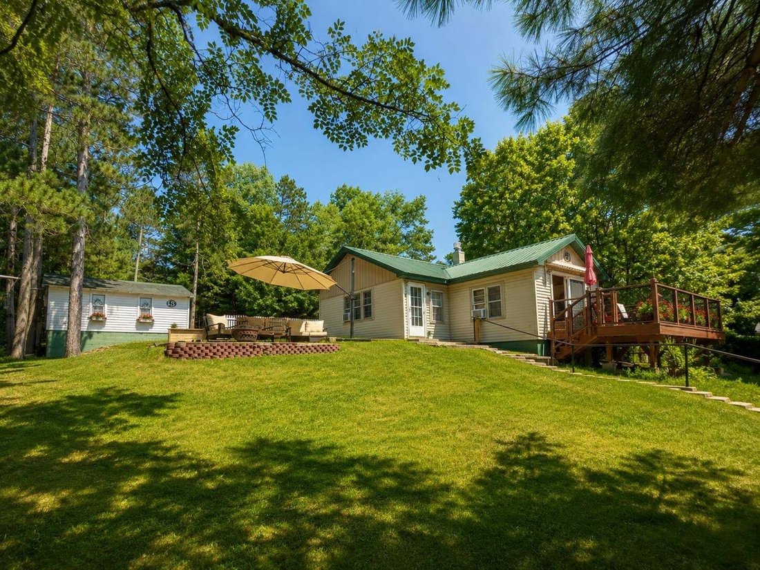 Maison à Traverse City, Michigan, États-Unis 2 - 18861777