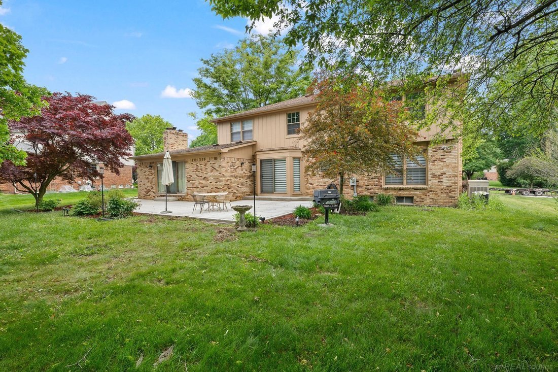 House in Farmington Hills, Michigan, United States 3 - 18861502