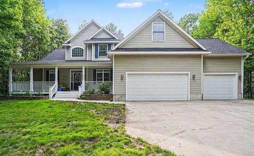 House in Norton Shores, Michigan, United States 1