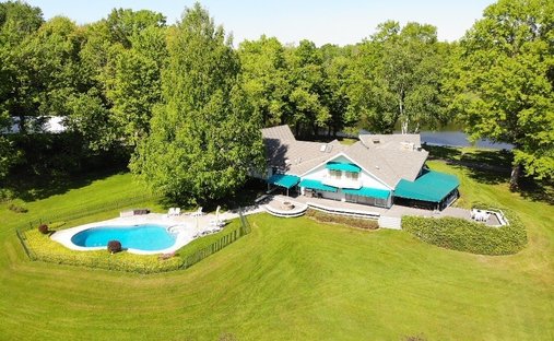House in Ashville, New York, United States 1