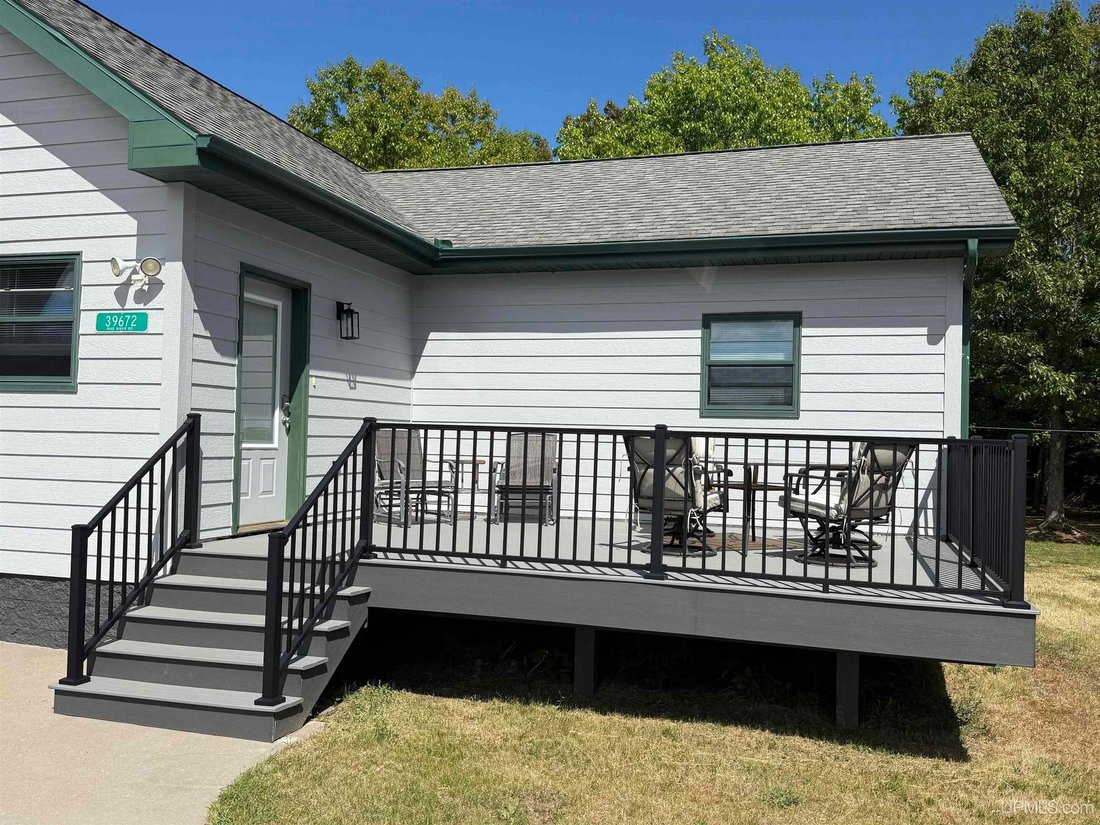 House in Chassell, Michigan, United States 4 - 18861402