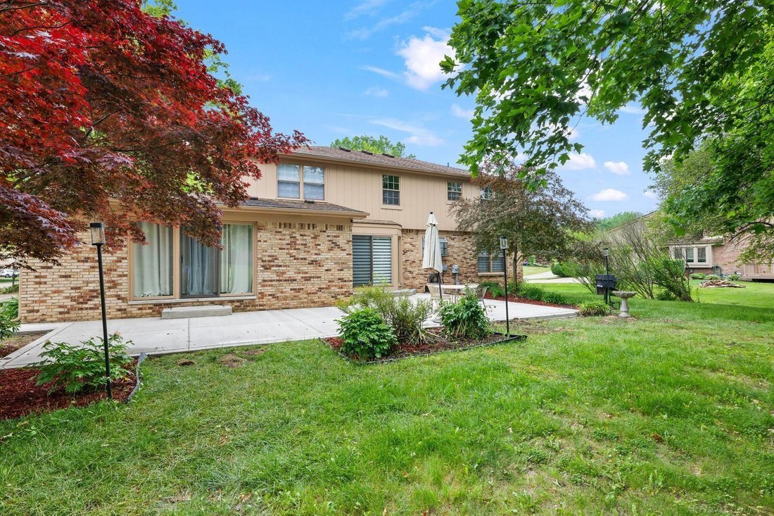 House in Farmington Hills, Michigan, United States 2 - 18861502