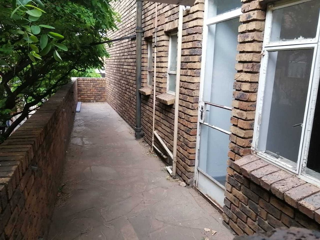 Apartment in Vanderbijlpark, Gauteng, South Africa 2 - 18861957