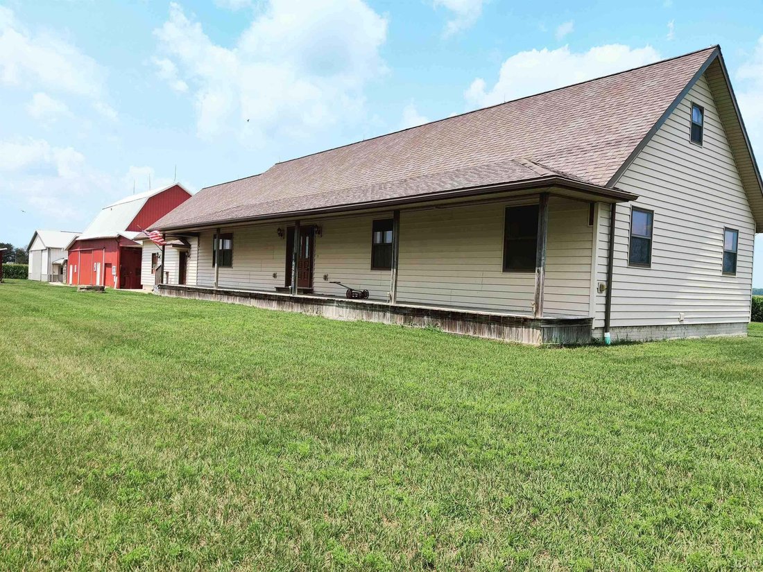 House in Blissfield, Michigan, United States 2 - 18861532