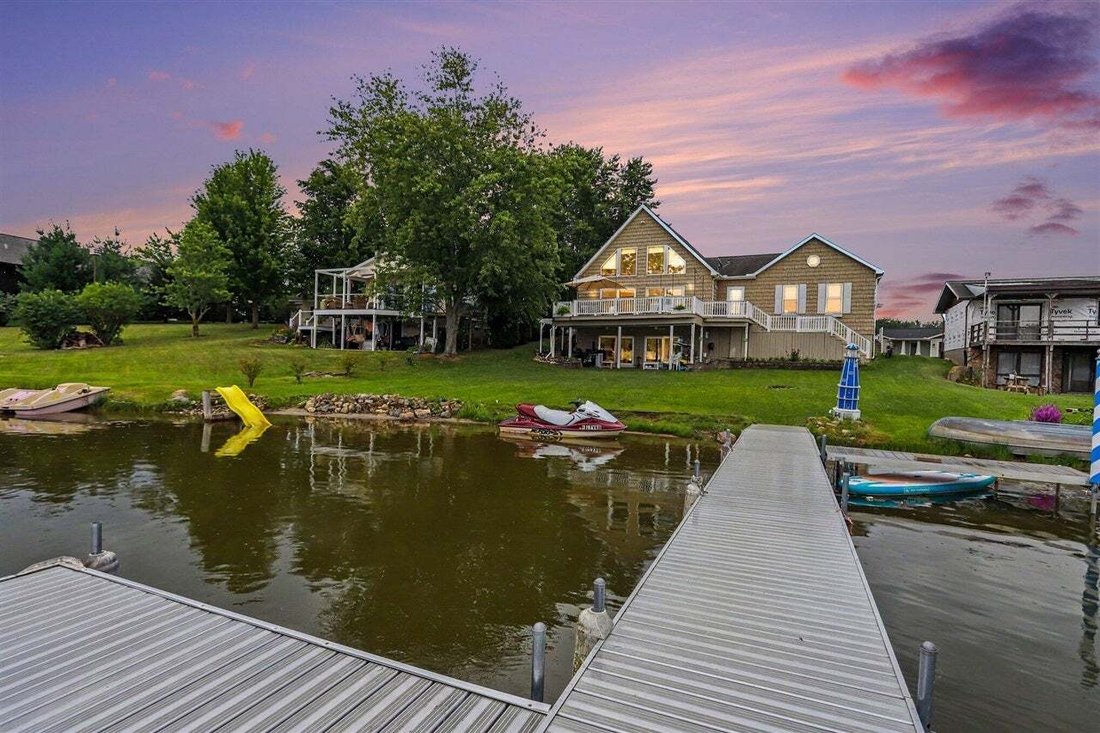 House in Camden, Michigan, United States 3 - 18861526