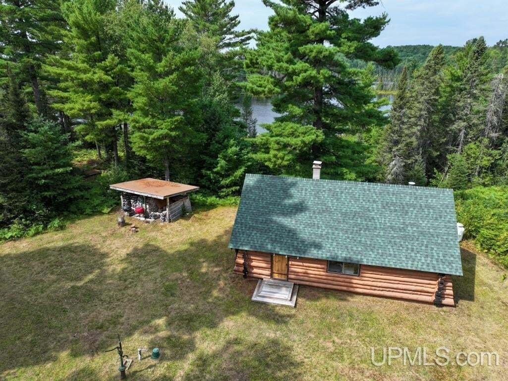 Casa a Iron River, Michigan, Stati Uniti 1 - 18861674