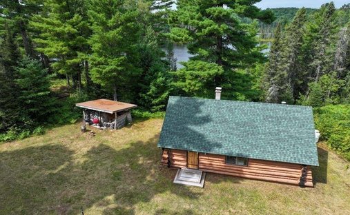 Maison à Iron River, Michigan, États-Unis 1