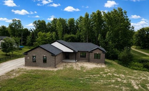 House in Imlay City, Michigan, United States 1