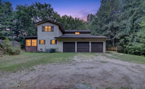 House in Oxford, Michigan, United States 1