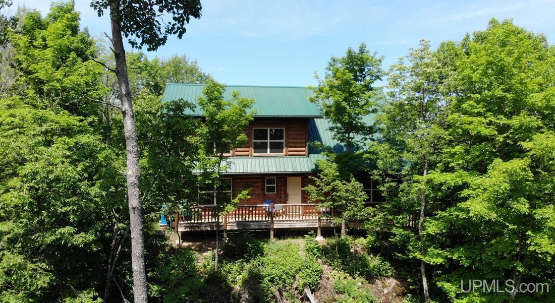 House in Ontonagon, Michigan, United States 5 - 18861906