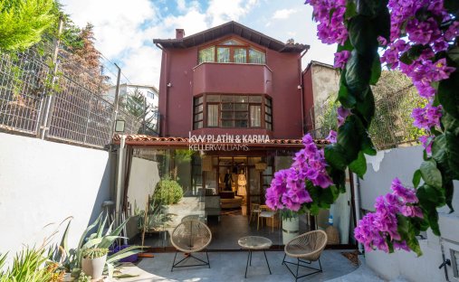 House in İstanbul, İstanbul, Turkey 1