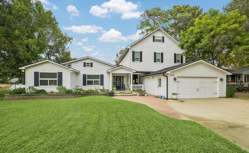 House in Oakhurst, Texas, United States 1