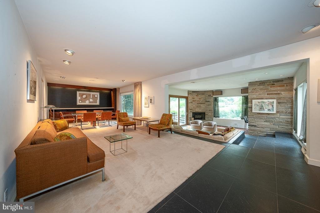 House in Narberth, Pennsylvania, United States 2 - 18862065