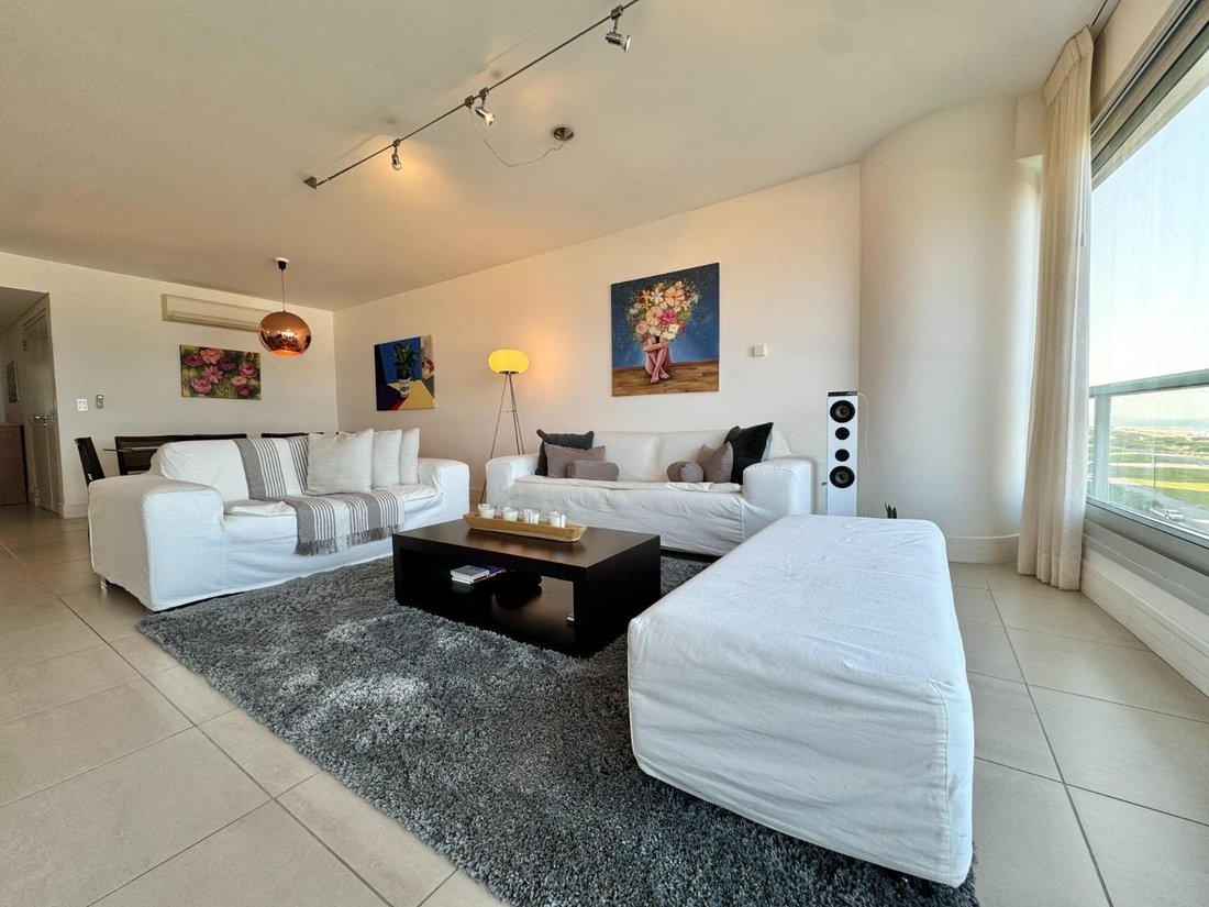 Apartment in Punta del Este, Maldonado Department, Uruguay 2 - 18862028