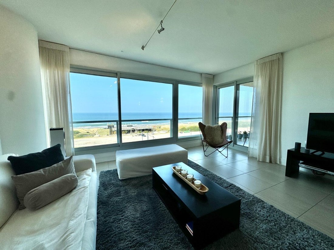 Apartment in Punta del Este, Maldonado Department, Uruguay 1 - 18862028