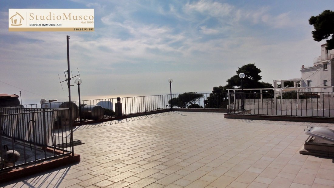 Apartamento en Capri, Campania, Italia 1 - 18862791