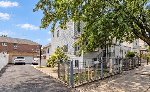 House in New York, New York, United States 1