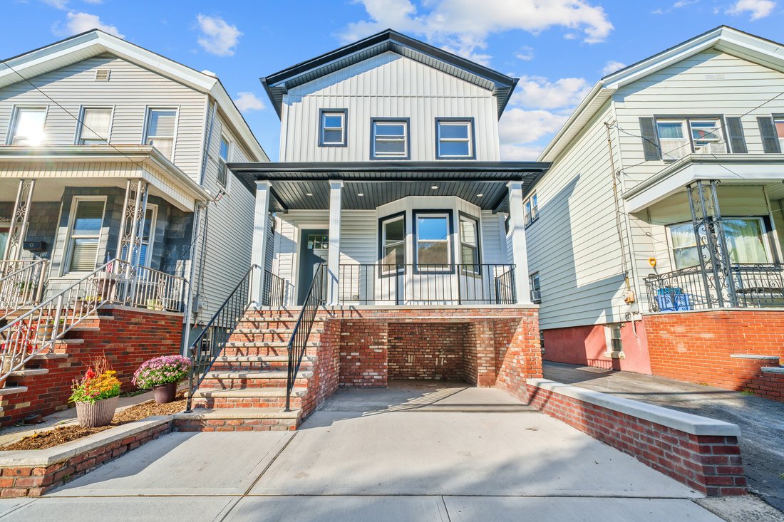 Casa a Bayonne, New Jersey, Stati Uniti 1 - 18820038