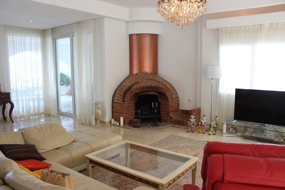 Villa in Elviria-Cabopino, Marbella, Spain 3 - 18867293
