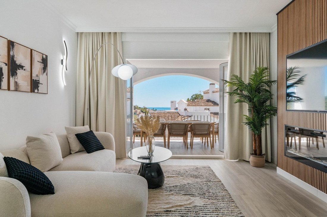 Apartment in La Quinta, Benahavis, Andalusia 4 - 18864919