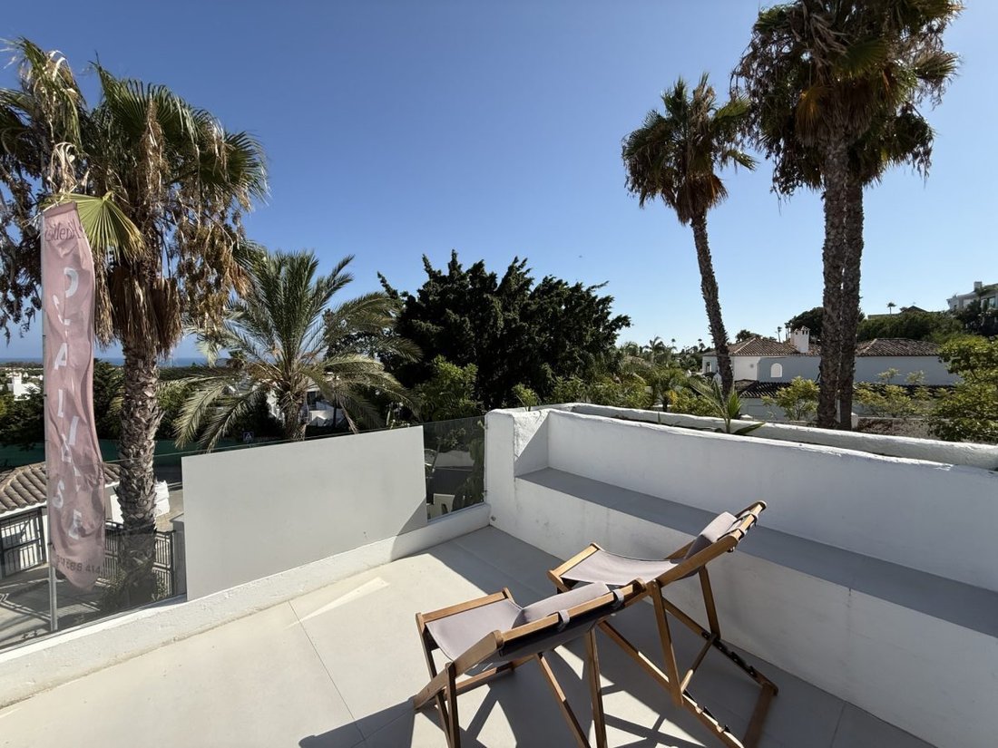 Apartment in Cancelada, Estepona, Andalusia 2 - 18867459