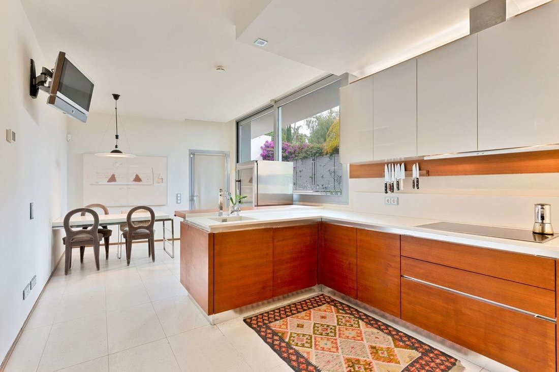 Townhouse in Sierra Blanca, Marbella, Spain 5 - 18864494
