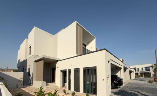 Townhouse in Jebel Ali Village, Dubai, United Arab Emirates 1