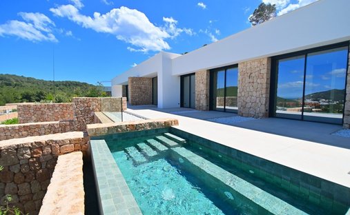 Villa in Roca Llisa, Santa Eularia des Riu, Balearic Islands 1