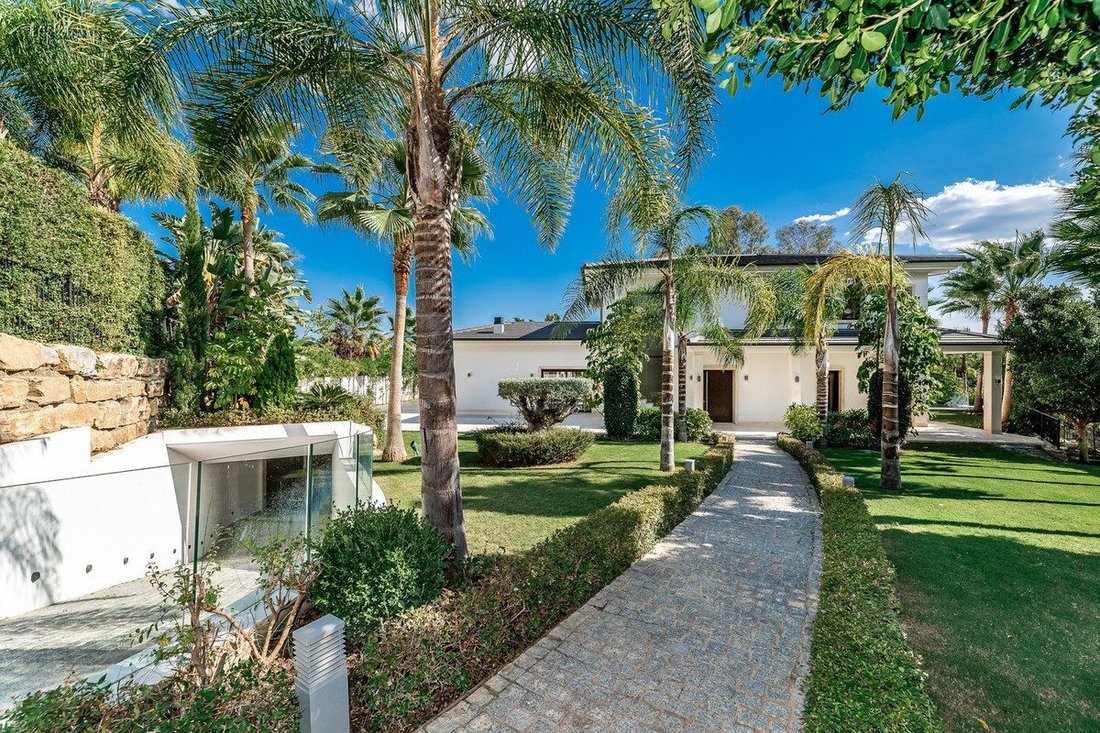Villa in Puerto Banús, Marbella, Spanien 5 - 18867357