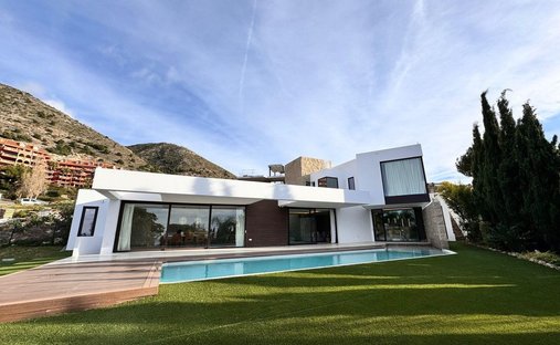 Villa à Fuengirola, Andalousie, Espagne 1