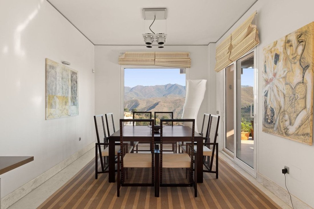 Villa in Elviria-Cabopino, Marbella, Spain 4 - 18865091