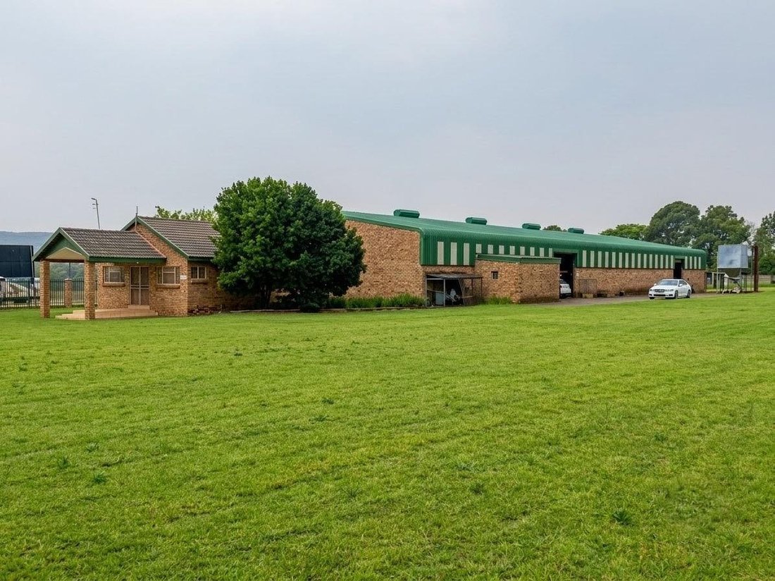 Land in Pretoria, Gauteng, South Africa 5 - 18862829