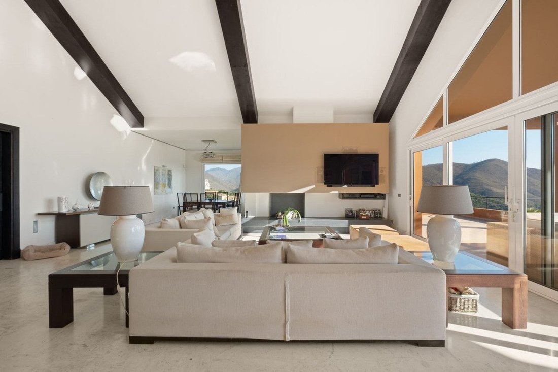 Villa in Elviria-Cabopino, Marbella, Spain 3 - 18865091