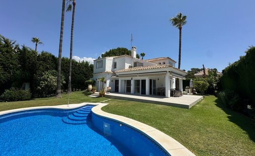 Villa in Puerto Banus, Marbella, Spain 1