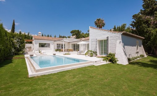 Villa in Guadalmina Alta, San Pedro de Alcantara, Spain 1