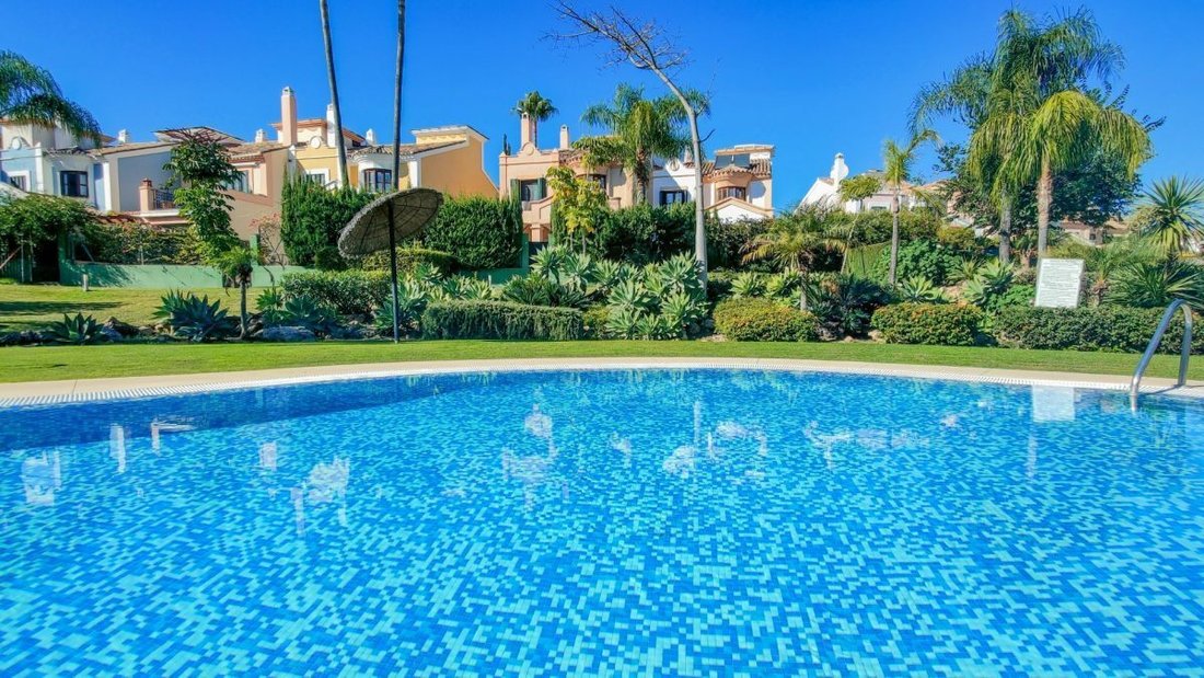 Townhouse in Guadalmina Alta, San Pedro de Alcantara, Spain 3 - 18864028